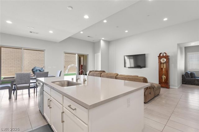 373 Haddocks Hall Place, Henderson, NV 89011