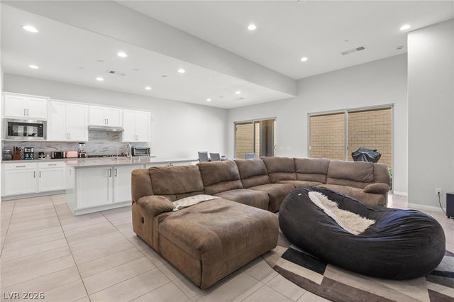 373 Haddocks Hall Place, Henderson, NV 89011