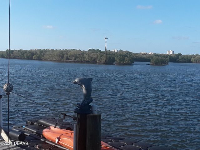 1204 Harbour Point Drive, Port Orange, FL 32127