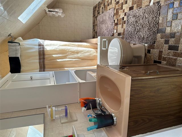 3643 Paulding Avenue, Bronx, NY 10469