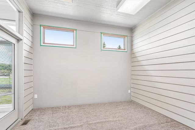 1911 NW 126th Street, Clive, IA 50325