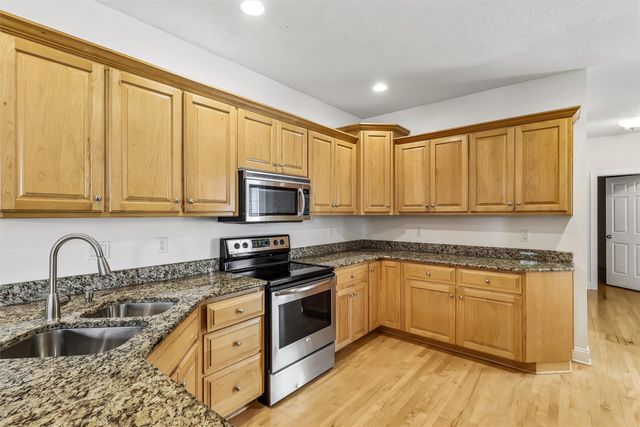 1911 NW 126th Street, Clive, IA 50325