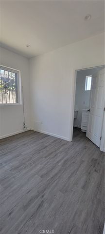 1649 W Florence, Los Angeles, CA 90047