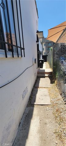 1649 W Florence, Los Angeles, CA 90047
