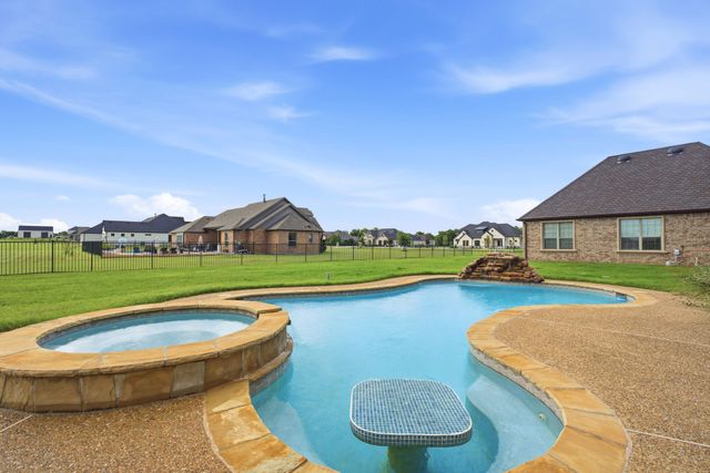 4411 Lake Breeze Drive, Mckinney, TX 75071