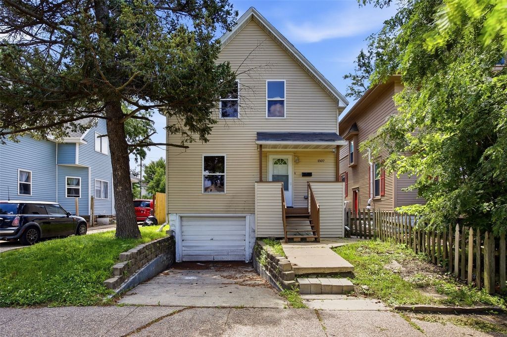 1507 Washington Avenue SE, Cedar Rapids, IA 52403