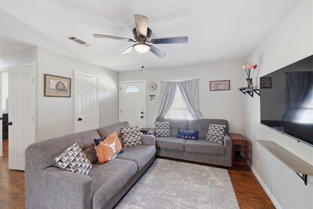 331 S 1st Street, Wylie, TX 75098