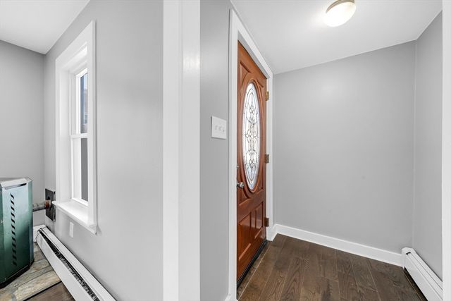 2 California Ln, Amesbury, MA 01913