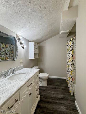 111 Goredon Drive, Chardon, OH 44024