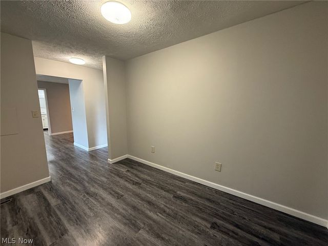 111 Goredon Drive, Chardon, OH 44024