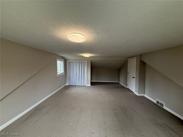 111 Goredon Drive, Chardon, OH 44024