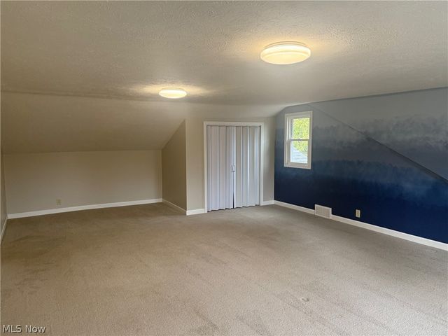 111 Goredon Drive, Chardon, OH 44024