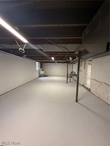 111 Goredon Drive, Chardon, OH 44024