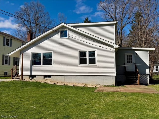 111 Goredon Drive, Chardon, OH 44024
