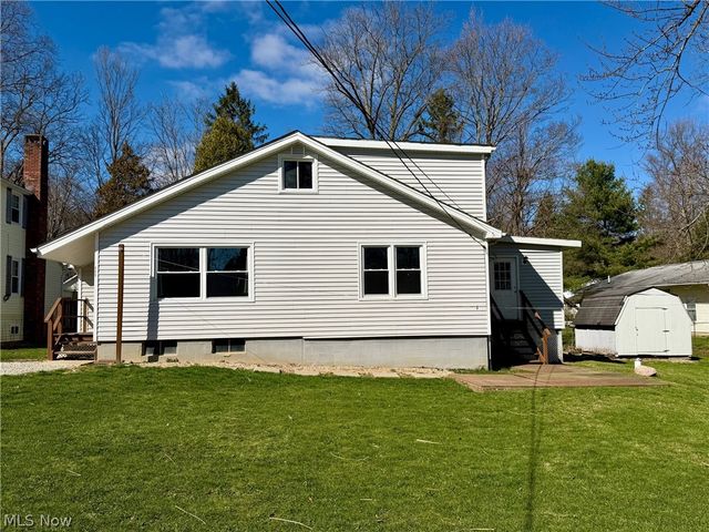 111 Goredon Drive, Chardon, OH 44024