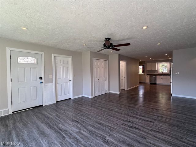 111 Goredon Drive, Chardon, OH 44024