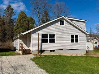 111 Goredon Drive, Chardon, OH 44024