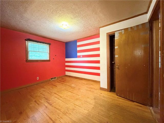 1940 Darwick Road, Winston-salem, NC 27127
