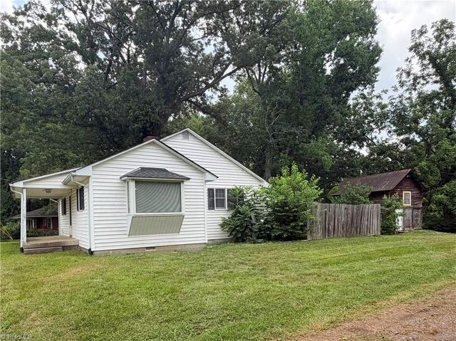 1940 Darwick Road, Winston-salem, NC 27127
