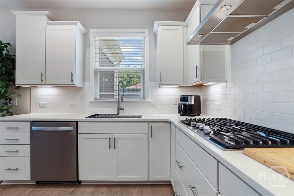 Image 18 of property listing at 109 Canter Court, Savannah, GA 31406