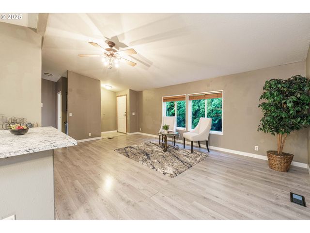 3777 ADDY St 17, Washougal, WA 98671