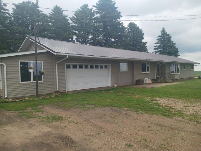 22525 Read Avenue, Worthington, MN 56187