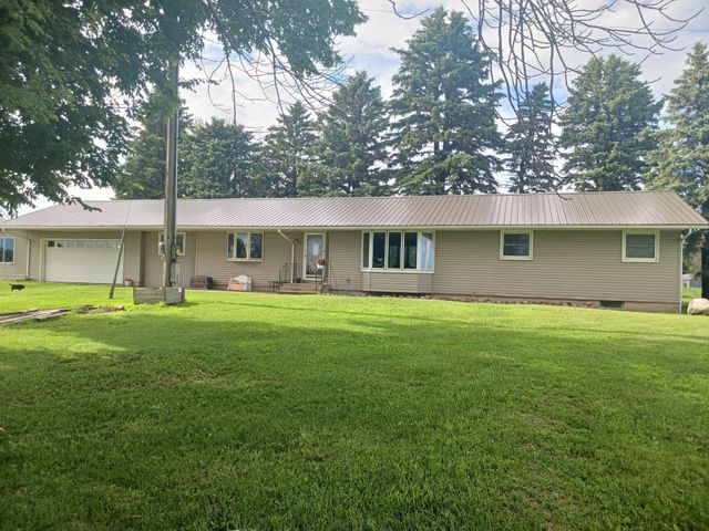 22525 Read Avenue, Worthington, MN 56187