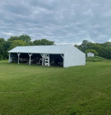 22525 Read Avenue, Worthington, MN 56187