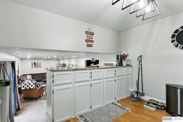 3914 N 94th Street, Omaha, NE 68134