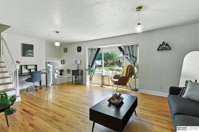 3914 N 94th Street, Omaha, NE 68134