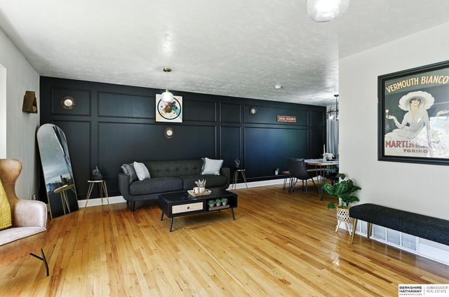 3914 N 94th Street, Omaha, NE 68134