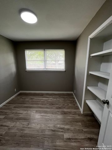 1519 Hunter, San Antonio, TX 78224