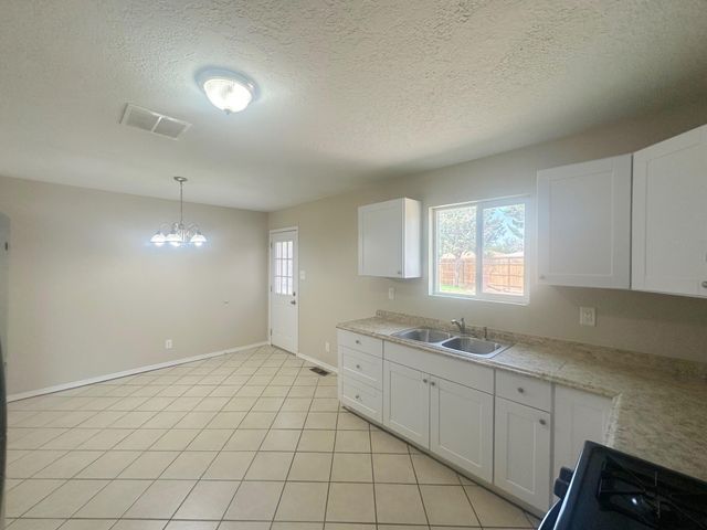 325 VERDE Drive SW, Los Lunas, NM 87031