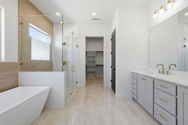 16 Pareya Circle, West, TX 76691