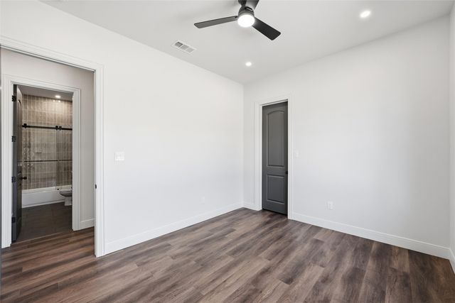 16 Pareya Circle, West, TX 76691