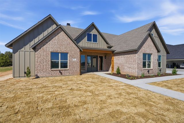 16 Pareya Circle, West, TX 76691
