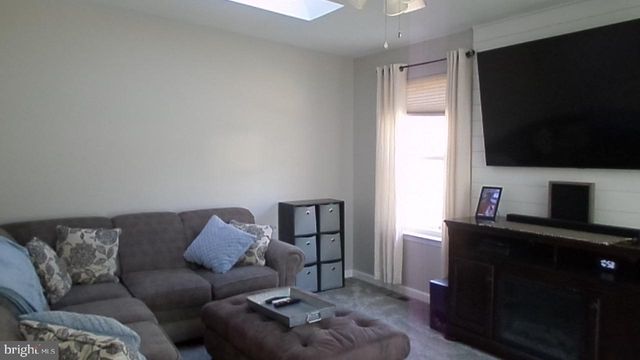 129 COUNTRY LN, Sicklerville, NJ 08081