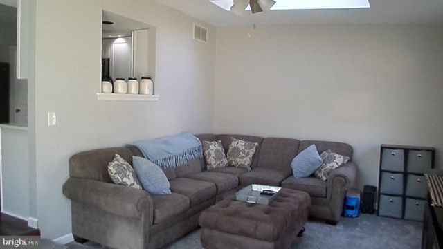 129 COUNTRY LN, Sicklerville, NJ 08081