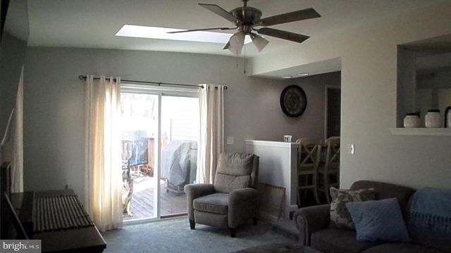 129 COUNTRY LN, Sicklerville, NJ 08081