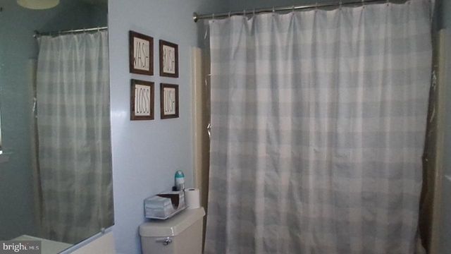 129 COUNTRY LN, Sicklerville, NJ 08081