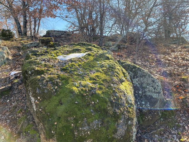 401 Mountain View Court, Sunset, TX 76270