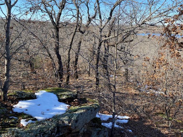 401 Mountain View Court, Sunset, TX 76270