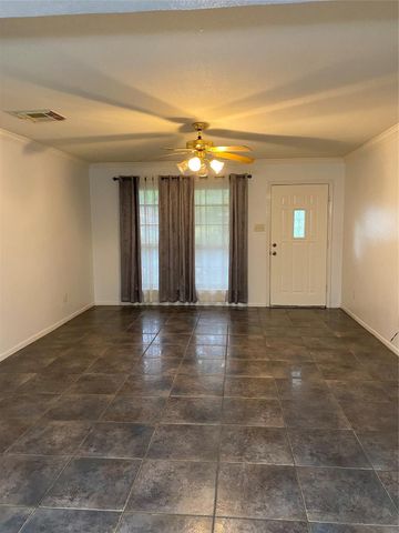 8012 Folkstone Lane, Houston, TX 77075