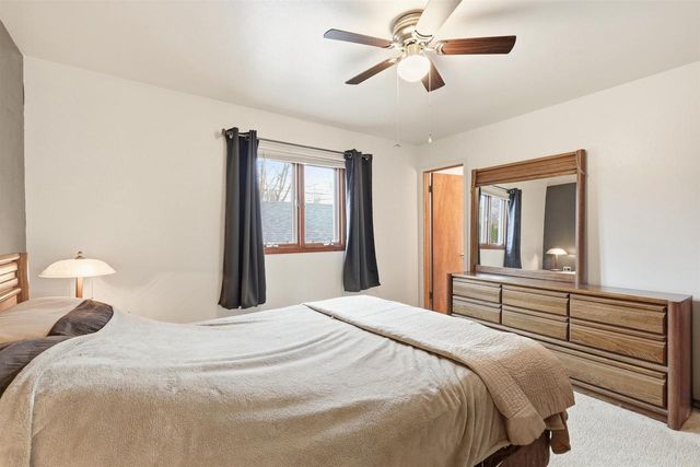 1107 HONEYSUCKLE LANE, Neenah, WI 54956