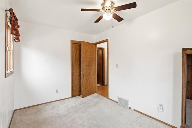 1107 HONEYSUCKLE LANE, Neenah, WI 54956