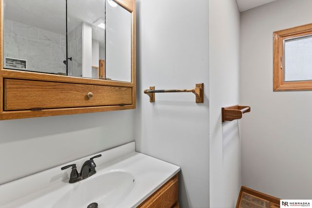 8506 Birch Drive, La Vista, NE 68128