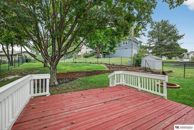 8506 Birch Drive, La Vista, NE 68128