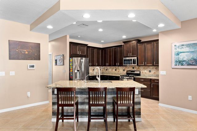 11403 SCRIBNER STATION LANE, Lithia, FL 33547