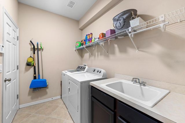 11403 SCRIBNER STATION LANE, Lithia, FL 33547