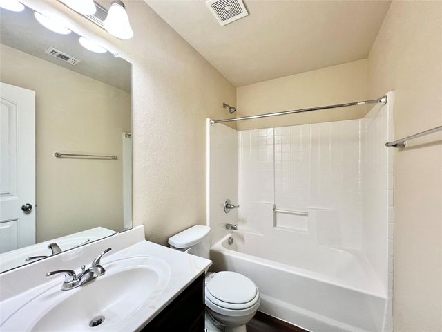 705 River Garden Drive, Fort Worth, TX 76114